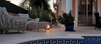 Luxury Villa with Pool and Balinese Garden – Algarve Holiday Home