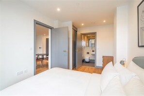 Apartment, Accessible | 2 bedrooms, Internet - Urban Vista Rooftop Living (London)