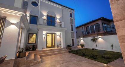 Thaya Rooms