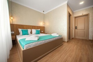 Deluxe Double Room, Balcony, Courtyard View