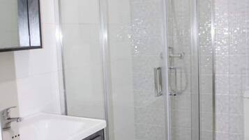 Handtücher, Toilettenpapier