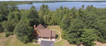 Stepaway Vacation Rentals- Stay-A-While