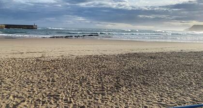 CHALET EN LA PLAYA DE CIMILLAS