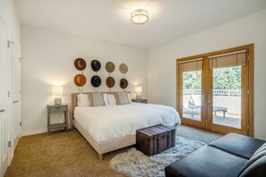 8 habitaciones, tabla de planchar con plancha, wifi y ropa de cama 