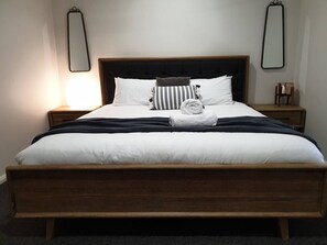 2 Schlafzimmer, Bügeleisen/Bügelbrett, kostenloses WLAN, Bettwäsche