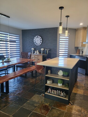 SUMPTUOUS HOME WITH SPA