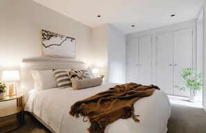 3 chambres, fer et planche à repasser, Wi-Fi gratuit, draps fournis