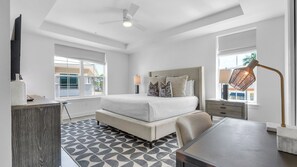 3 多间卧室、办公桌、熨斗/熨衣板、旅行婴儿床