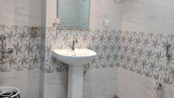 Deluxe-Zimmer, Stadtblick | Badezimmer