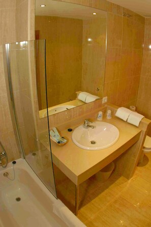 Interior detail - HOTEL PUERTA DE SANTILLANA (Reocin)