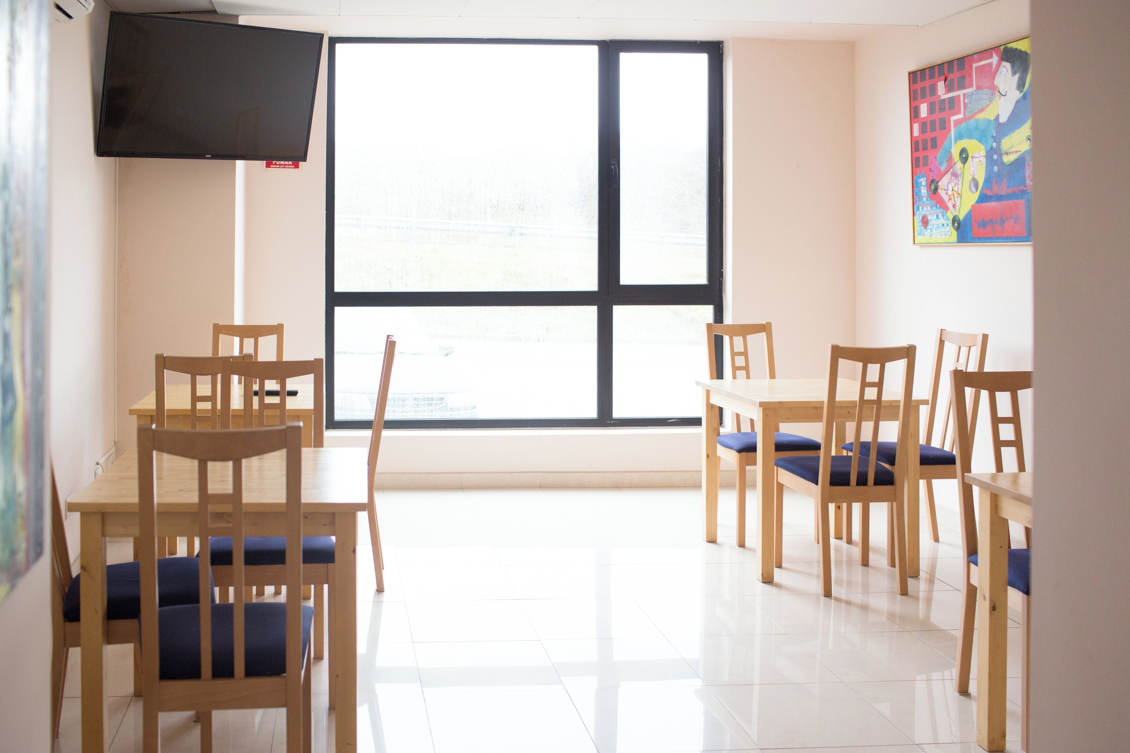 Quarto duplo standard, vista para o vale | Área de estar | TV, impressoras