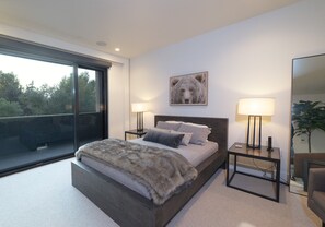 2 bedrooms, iron/ironing board, travel cot, free WiFi