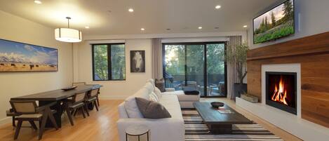 スマートテレビ、書庫