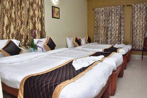 Executive Quadruple Room, Hill View | In-room safe, desk, free WiFi, bed sheets - RAJA STONE PALACE (Kodaikanal)