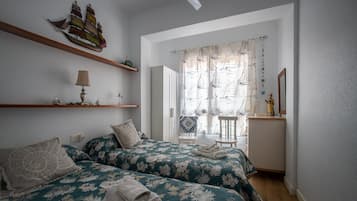 3 dormitoris, planxa i posts de planxar, wifi i roba de llit