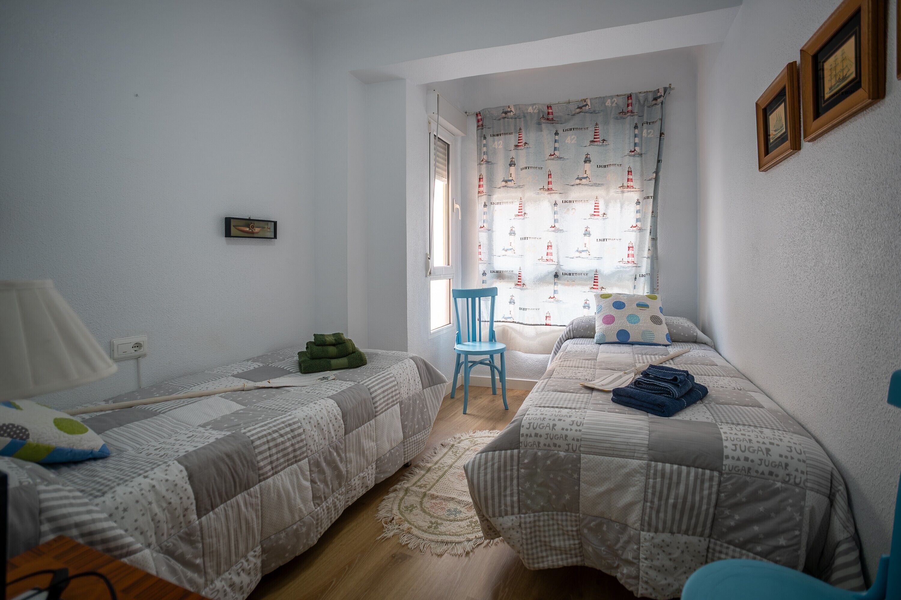 3 多间卧室、熨斗/熨衣板、WiFi、床单