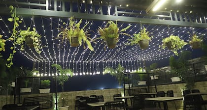Flourish Stay Saket near Max Hospital