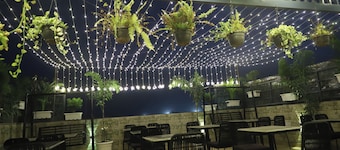 Flourish Stay Saket near Max Hospital