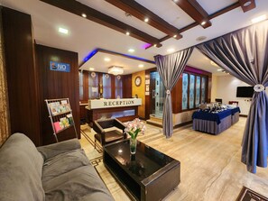 Reception - Hotel Orchid Plaza (Kolkata)