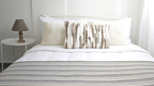 1 chambre, fer et planche à repasser, Wi-Fi, draps fournis