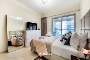 Luxury Apartment, Balcony, Marina View | Blackout drapes, iron/ironing board, free WiFi