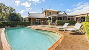 Pool - The Entertainer's Estate with Pool (Bobs Farm)