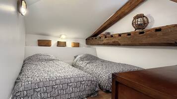 2 camere, ferro/asse da stiro, accesso a Internet, lenzuola