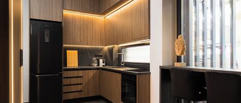 Loft, 1 Queen Bed with Sofa bed | Private kitchen | Coffee/tea maker, electric kettle