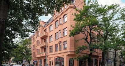 Stylish Studio in historic building | Close to Zoo