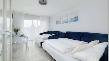 Bügeleisen/Bügelbrett, Reisekinderbett, WLAN, Bettwäsche