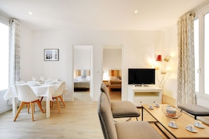 Apartment | Interior - Cosy Apartment- Montmartre (Paris)