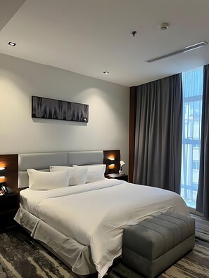 In-room safe, iron/ironing board, free WiFi