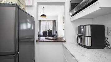 Apartment (0 Bedroom) | Interior