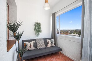 Apartment (0 Bedroom) | Interior