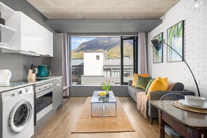 Apartment (0 Bedroom) | Interior