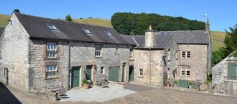 Beautiful Farm environment, in the Peak District.  Close to walking trails.