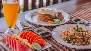 Daily buffet breakfast for a fee