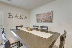 Interior - Bama Game Day Base: Newly Built Home Near UA! (Northport)