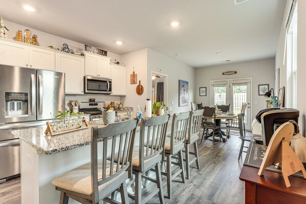 House (3 Bedrooms) | Interior