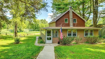 House (2 Bedrooms) | Front of property