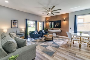 Apartment (4 Bedrooms) | Front of property