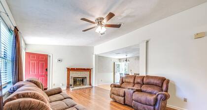 Quiet & Convenient Tallahassee Home, 4 Mi to Lake!