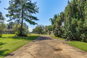 Interior - Quiet & Convenient Tallahassee Home, 4 Mi to Lake! (Tallahassee)