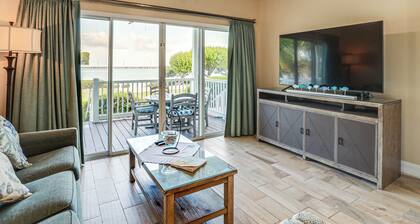 Oceanfront Duck Key Villa: 2 Marinas Steps Away!