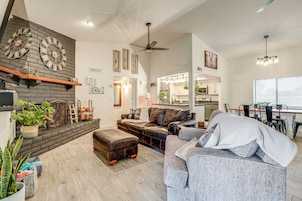 House (3 Bedrooms) | Front of property
