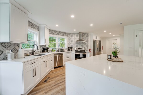 House (5 Bedrooms) | Interior