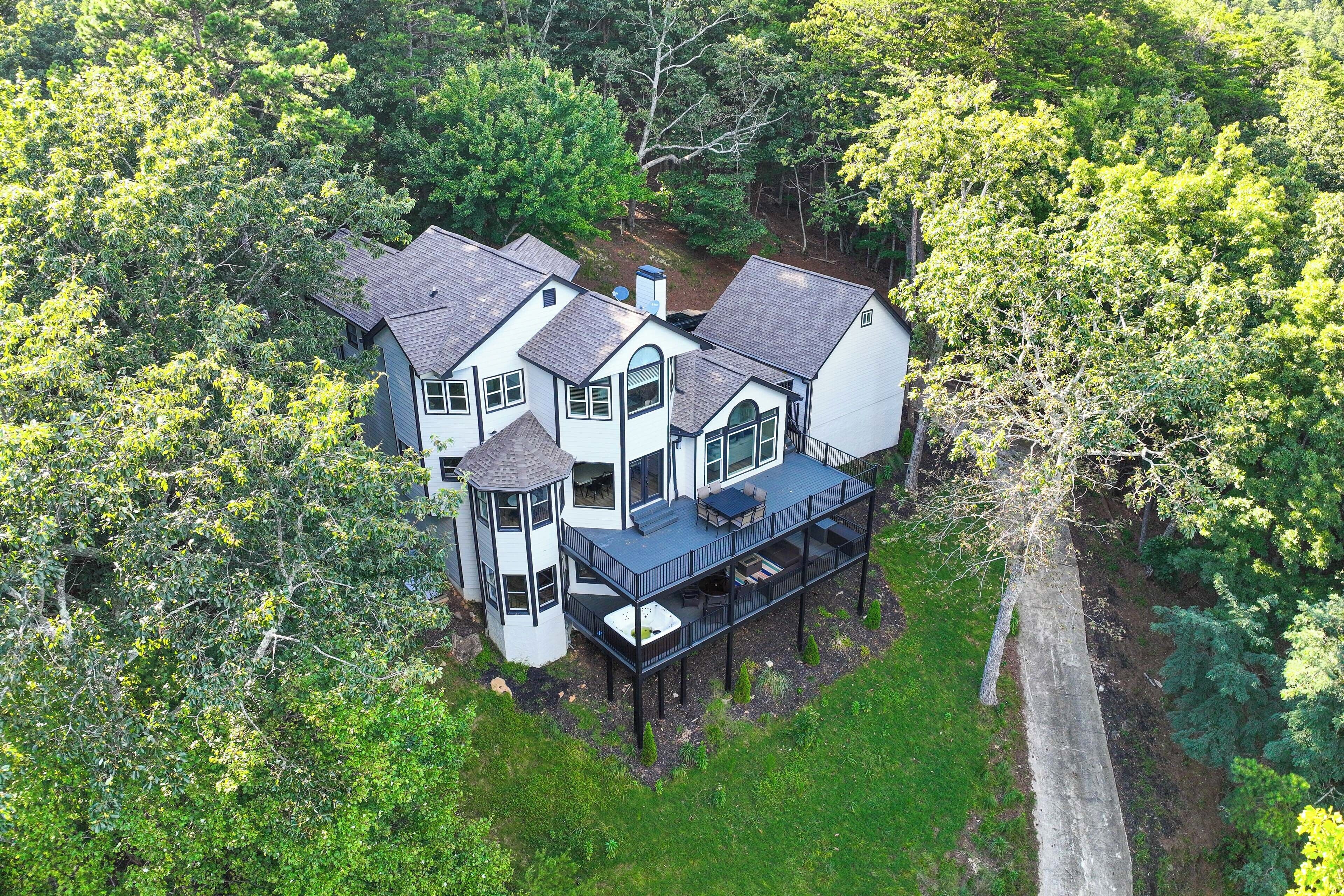 Nhà (5 Bedrooms) | Mặt tiền nơi lưu trú