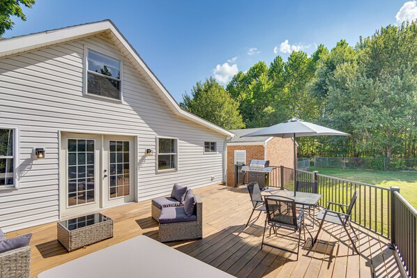 House (4 Bedrooms) | Front of property