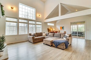 House (3 Bedrooms) | Interior