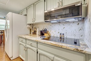 Interior - 2 Mi to South Texas Medical Center: Home w/ Patio (San Antonio)
